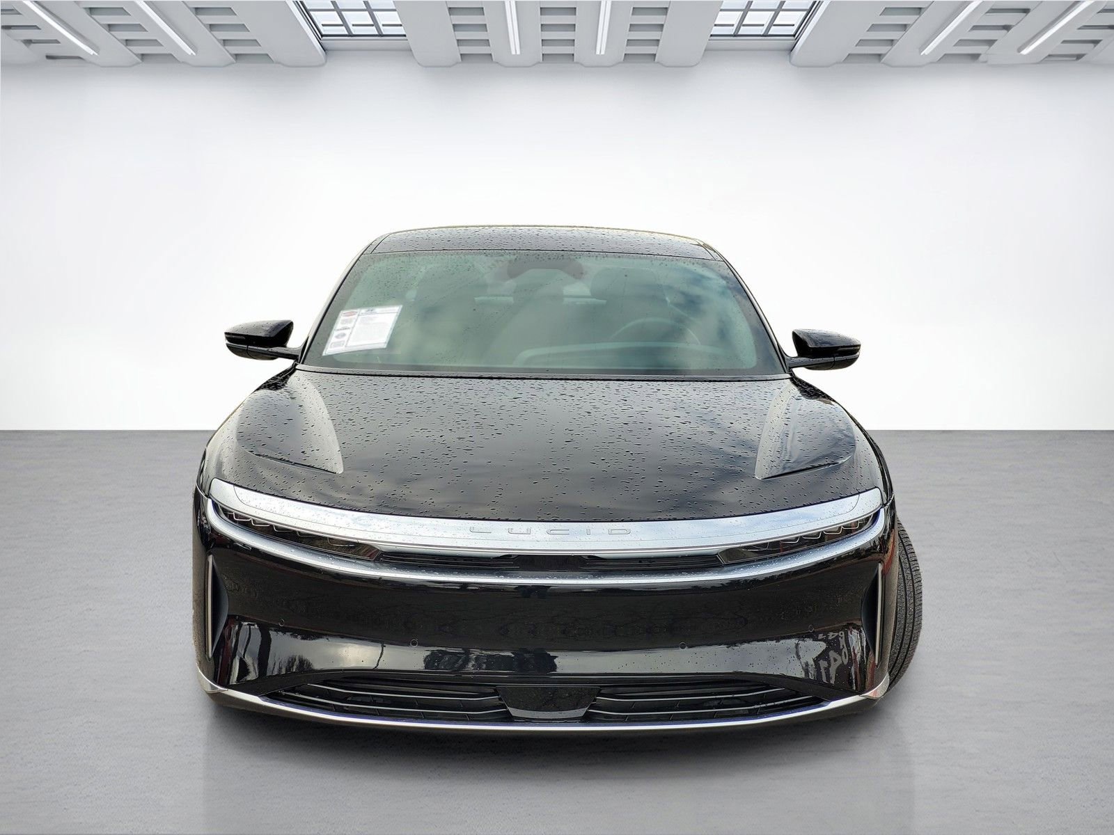 Used 2023 Lucid Air Pure image 2