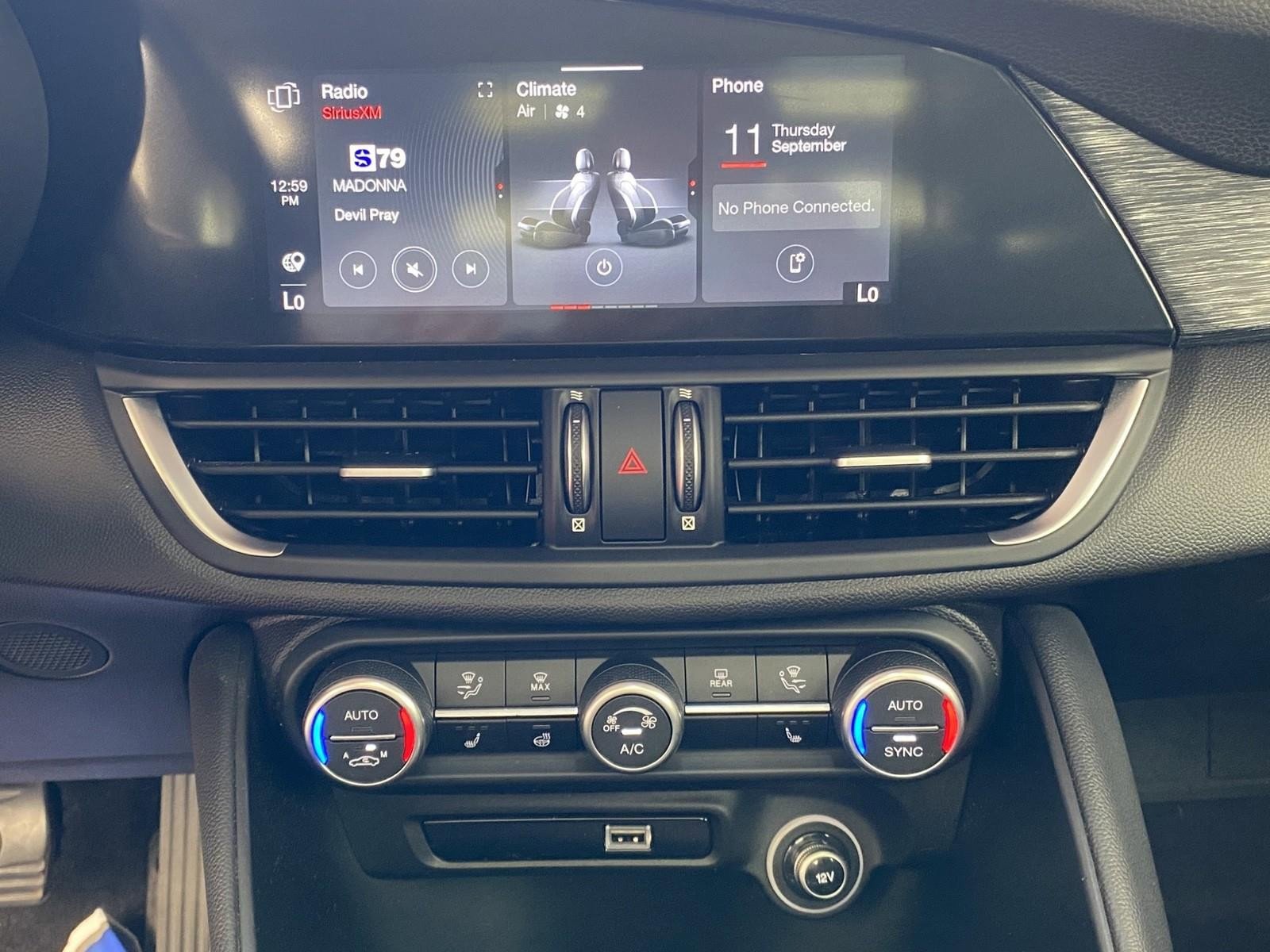 Used 2020 Alfa Romeo Giulia Sprint w/ Cold Weather Package image 3