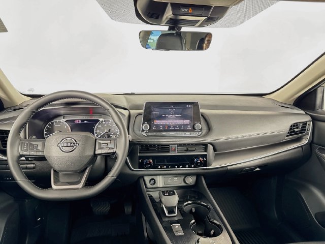 Used 2026 Nissan Rogue Dark Armor AWD/4WD image 28