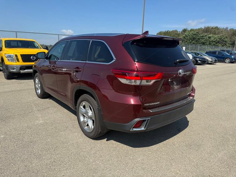 Used 2017 Toyota Highlander Limited AWD/4WD image 20