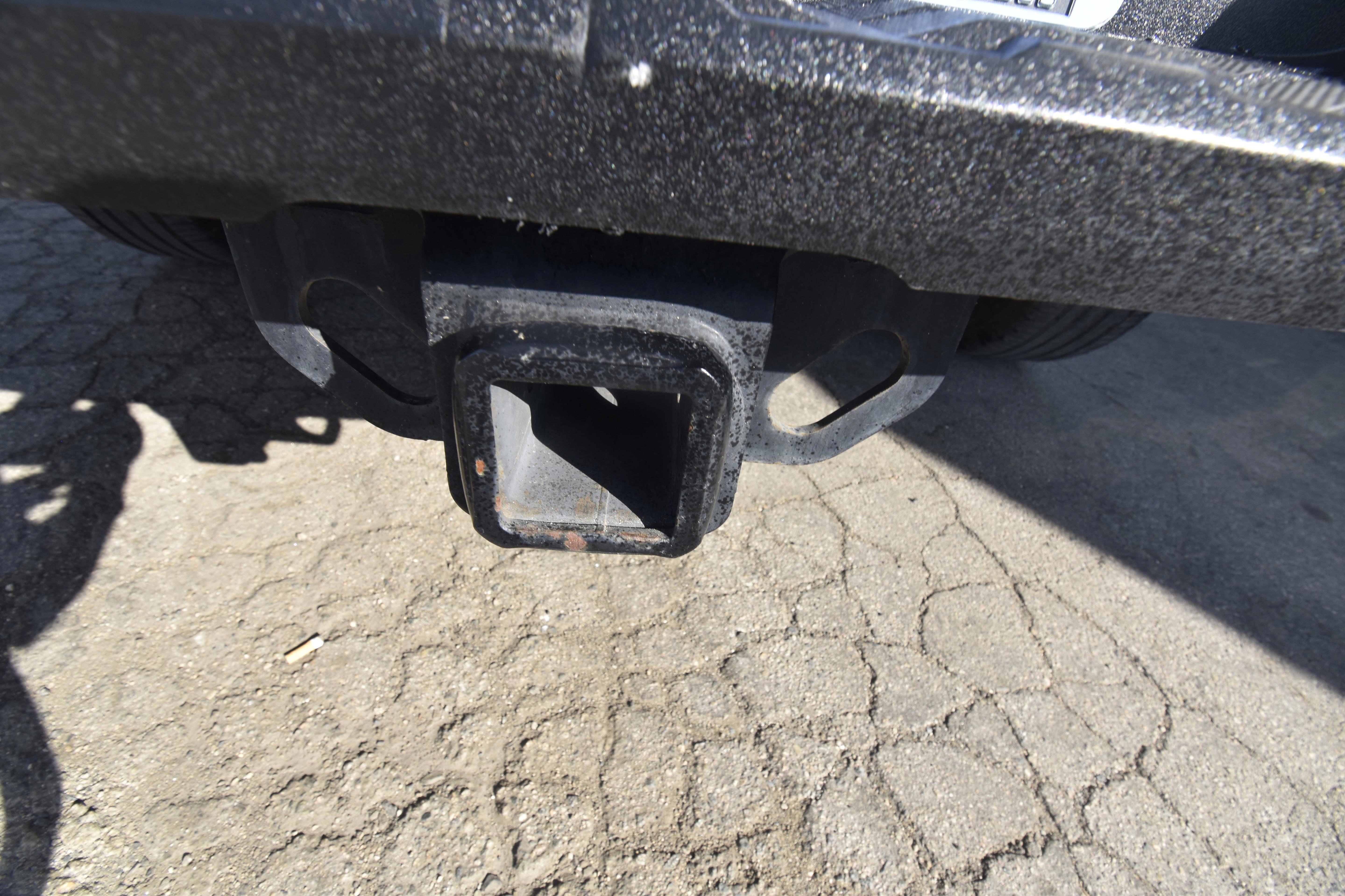 Used 2016 Toyota Tacoma Limited w/ Towing Package RWD image 23