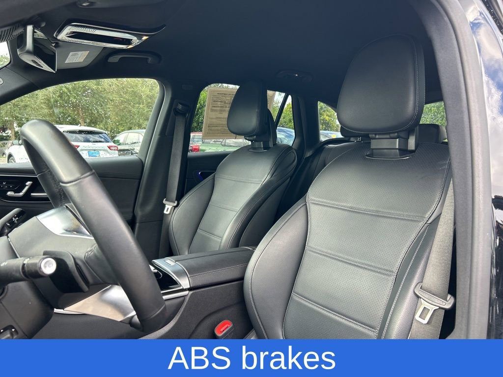 Used 2024 Mercedes-Benz GLC 300 4MATIC image 15