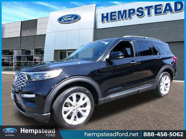 Certified 2022 Ford Explorer Platinum w/ Equipment Group 601A AWD/4WD image 1