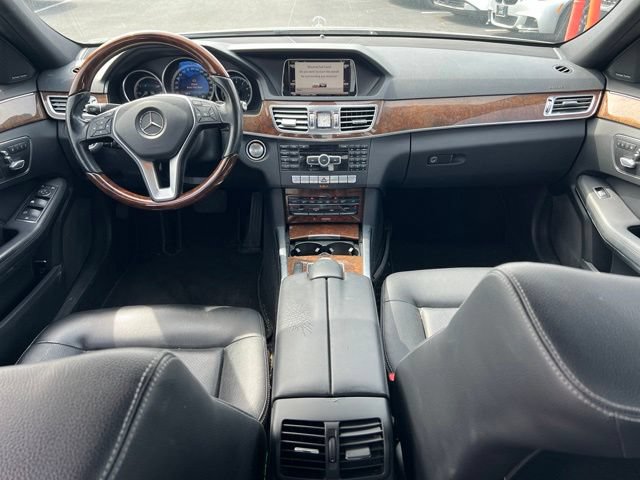 Used 2014 Mercedes-Benz E 350 4MATIC Sedan image 12