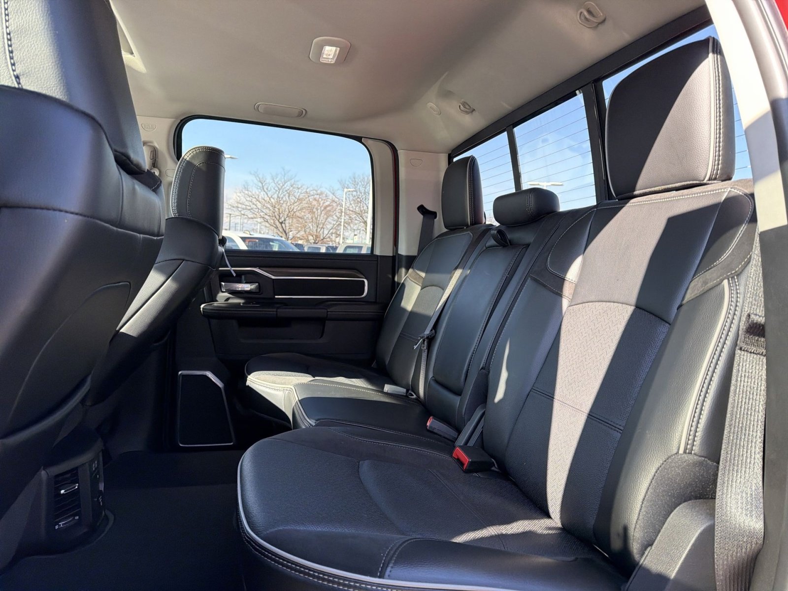 Used 2024 RAM 2500 Laramie image 32