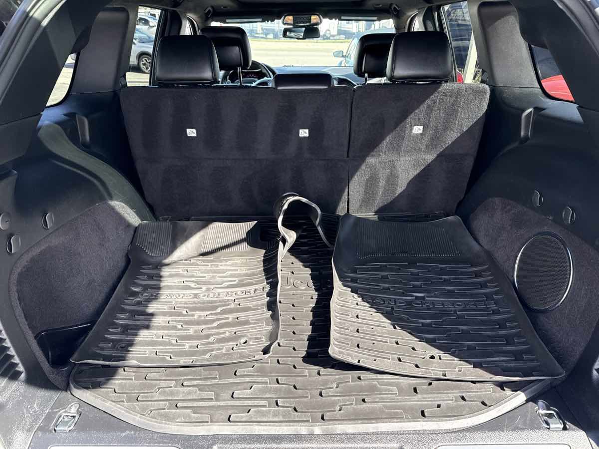 Used 2015 Jeep Grand Cherokee SRT w/ Trailer Tow Group IV image 18