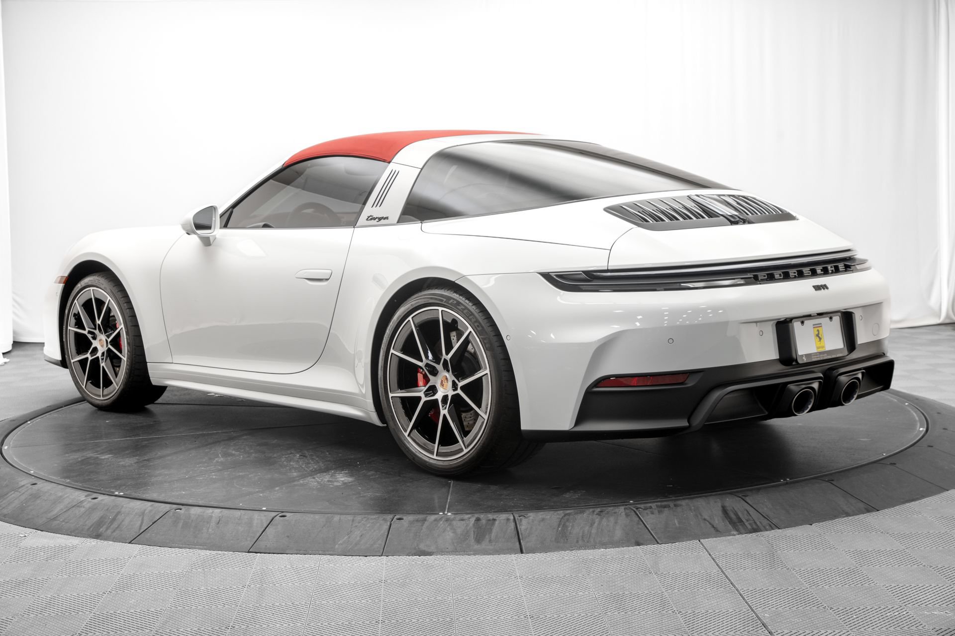 Certified 2026 Porsche 911 Targa 4 GTS AWD/4WD image 13