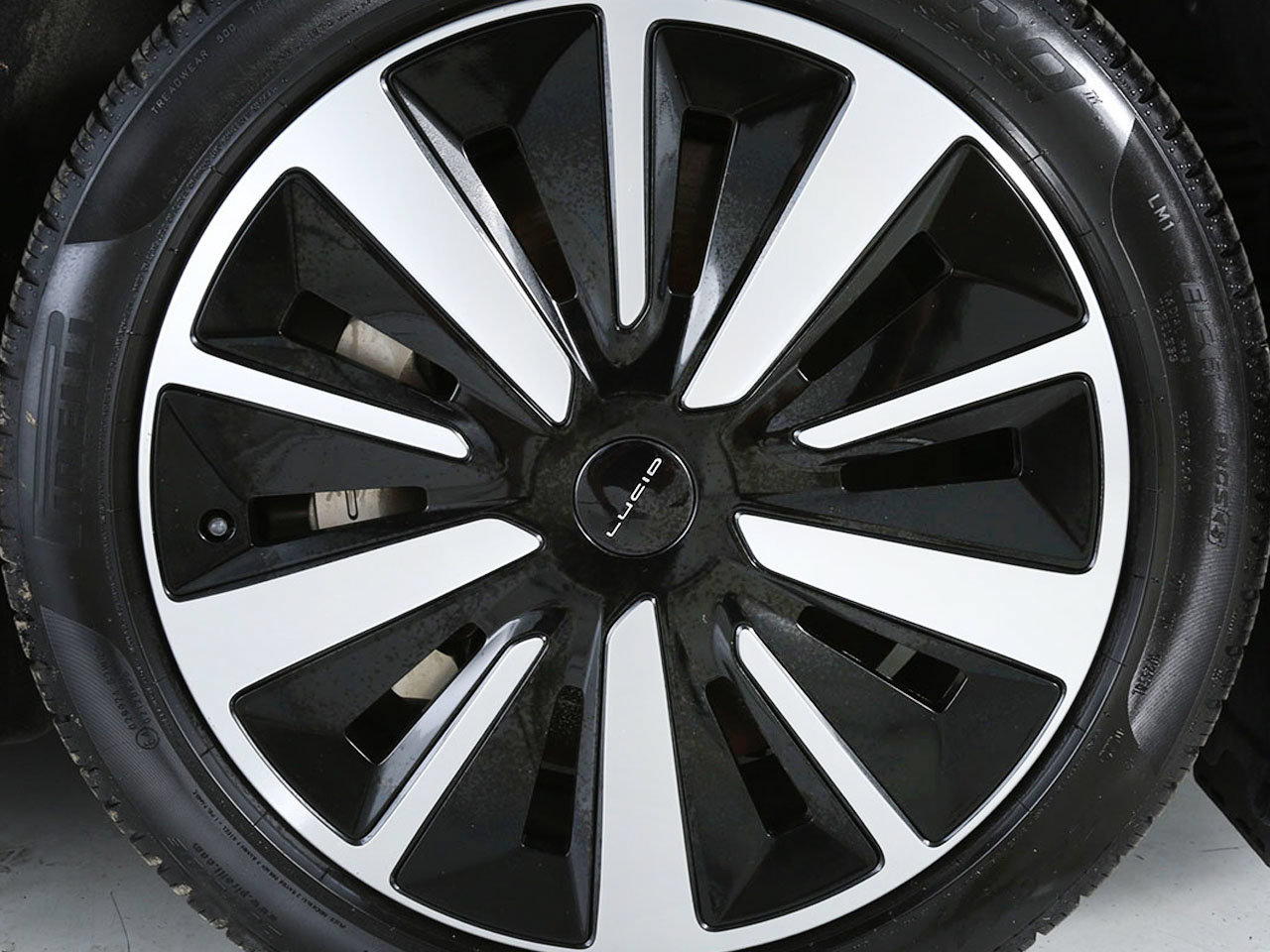 Used 2022 Lucid Air Dream Edition AWD/4WD image 6