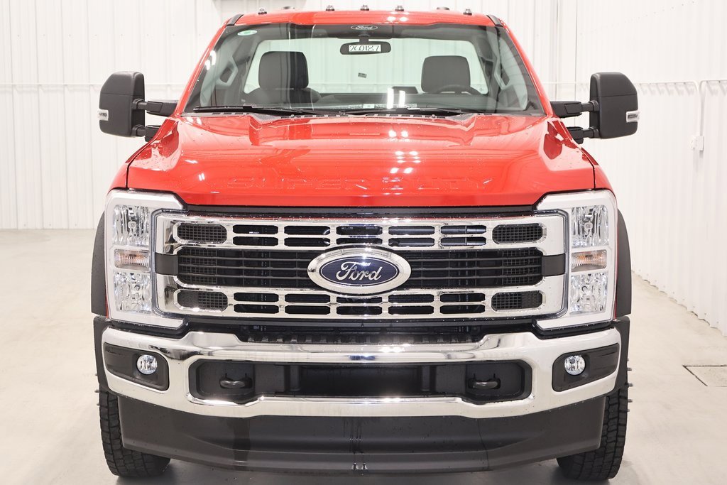 New 2026 Ford F550 4x4 Regular Cab Super Duty image 3