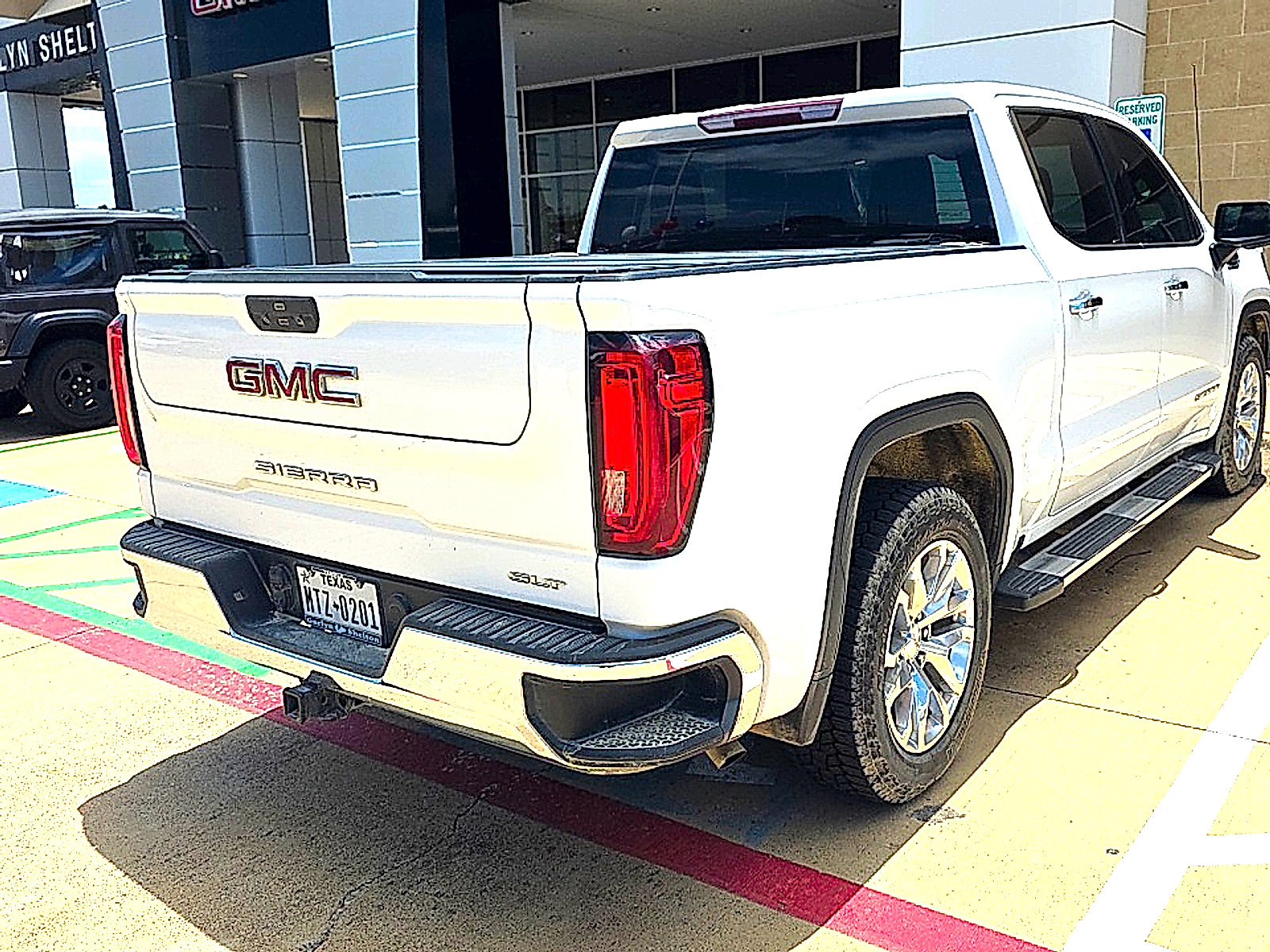 Used 2019 GMC Sierra 1500 SLT RWD image 3