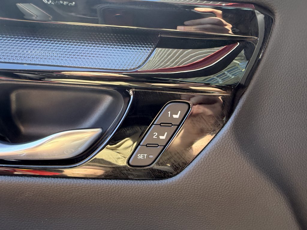 Used 2023 Honda CR-V Sport Touring image 29