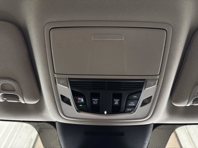 Used 2026 Acura MDX w/ Technology Package FWD image 31