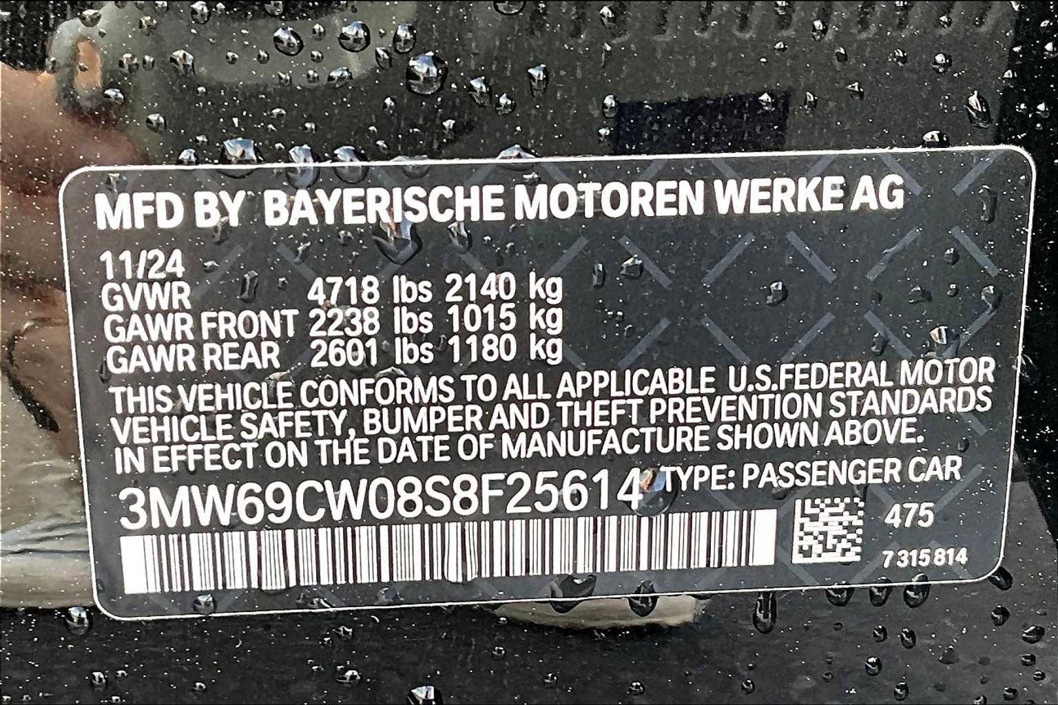 New 2025 BMW 330i Sedan w/ Premium Package image 19