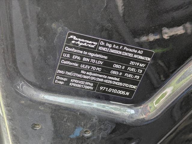 Used 2019 Porsche Panamera 4 image 23
