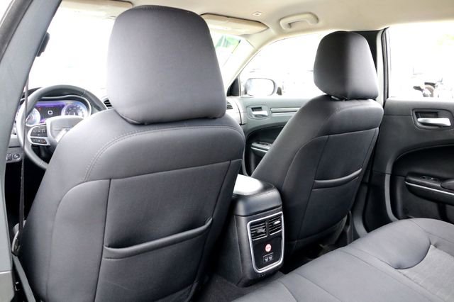 Used 2021 Chrysler 300 Touring w/ Sport Appearance Package image 22