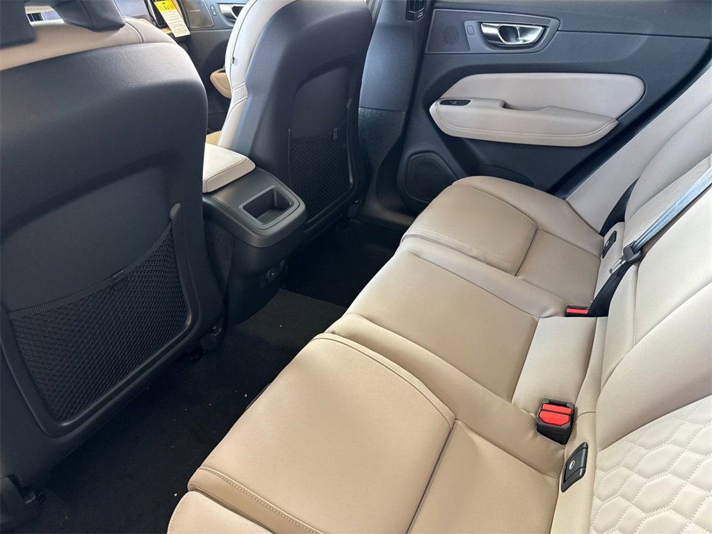 New 2026 Volvo XC60 B5 Plus w/ Climate Package PRO image 11