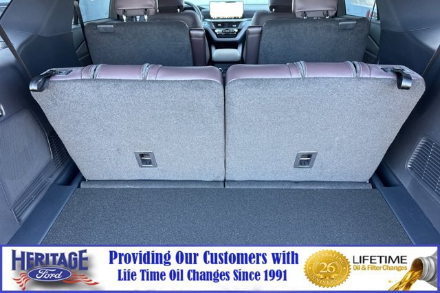 New 2026 Ford Explorer Platinum w/ LUX Leather Package AWD/4WD image 16