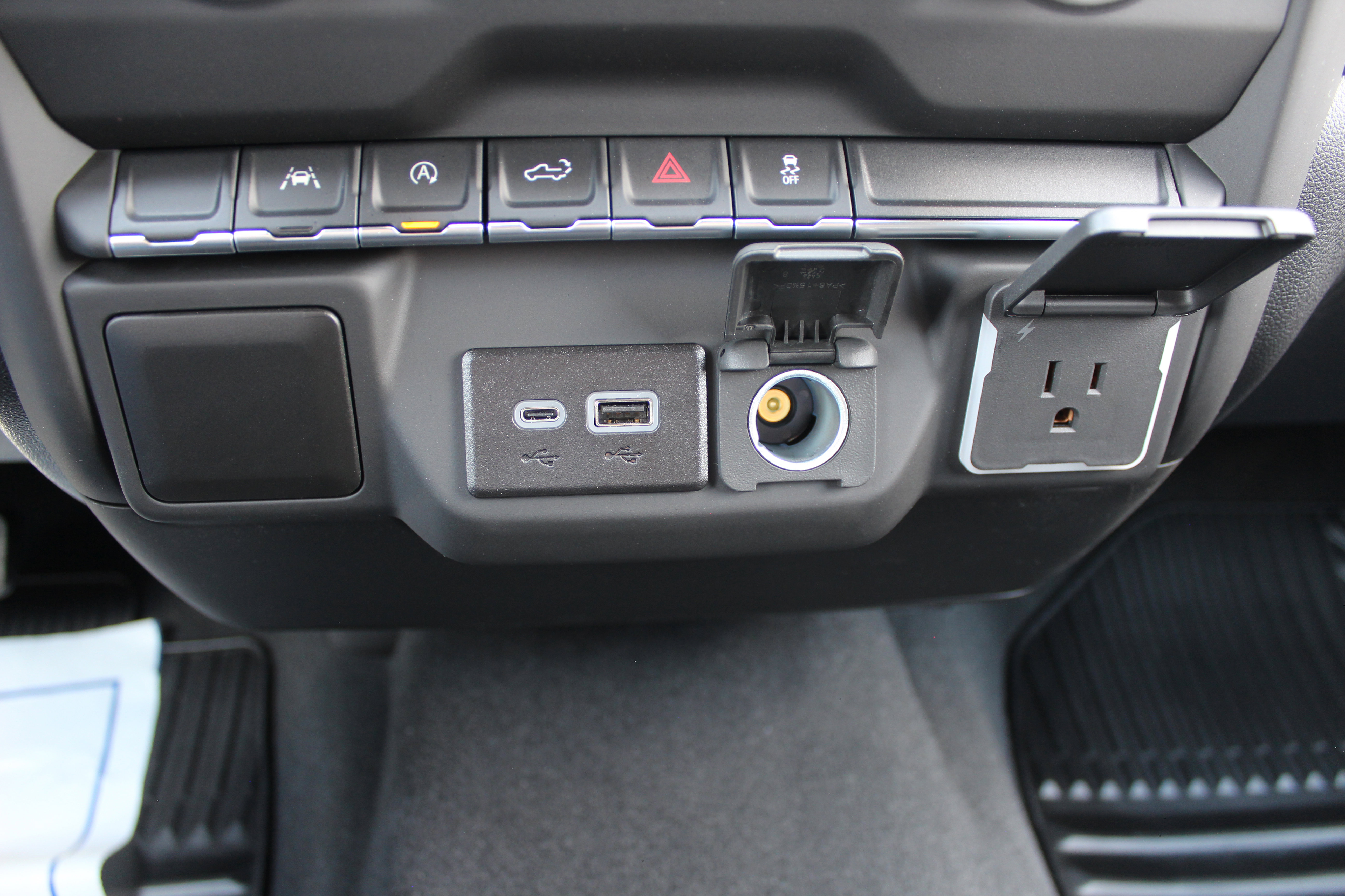 New 2025 Chevrolet Silverado 1500 Custom image 32