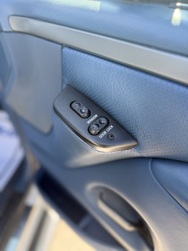 Used 1994 Ford F350 XL image 32