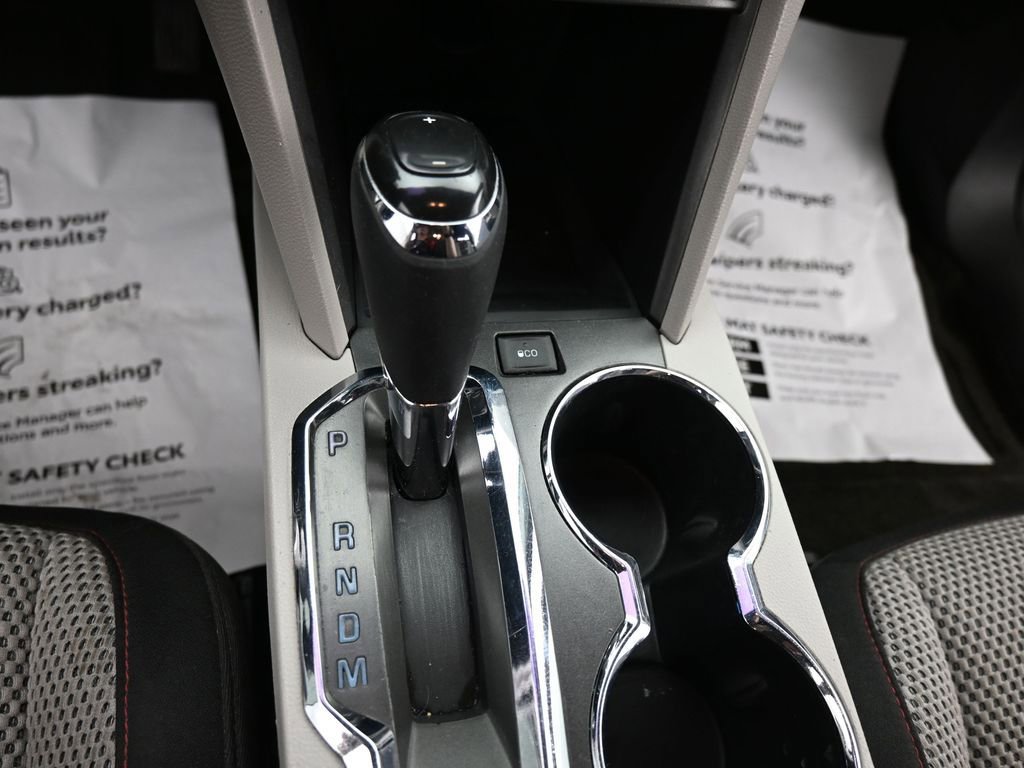 Used 2017 Chevrolet Equinox LT image 22