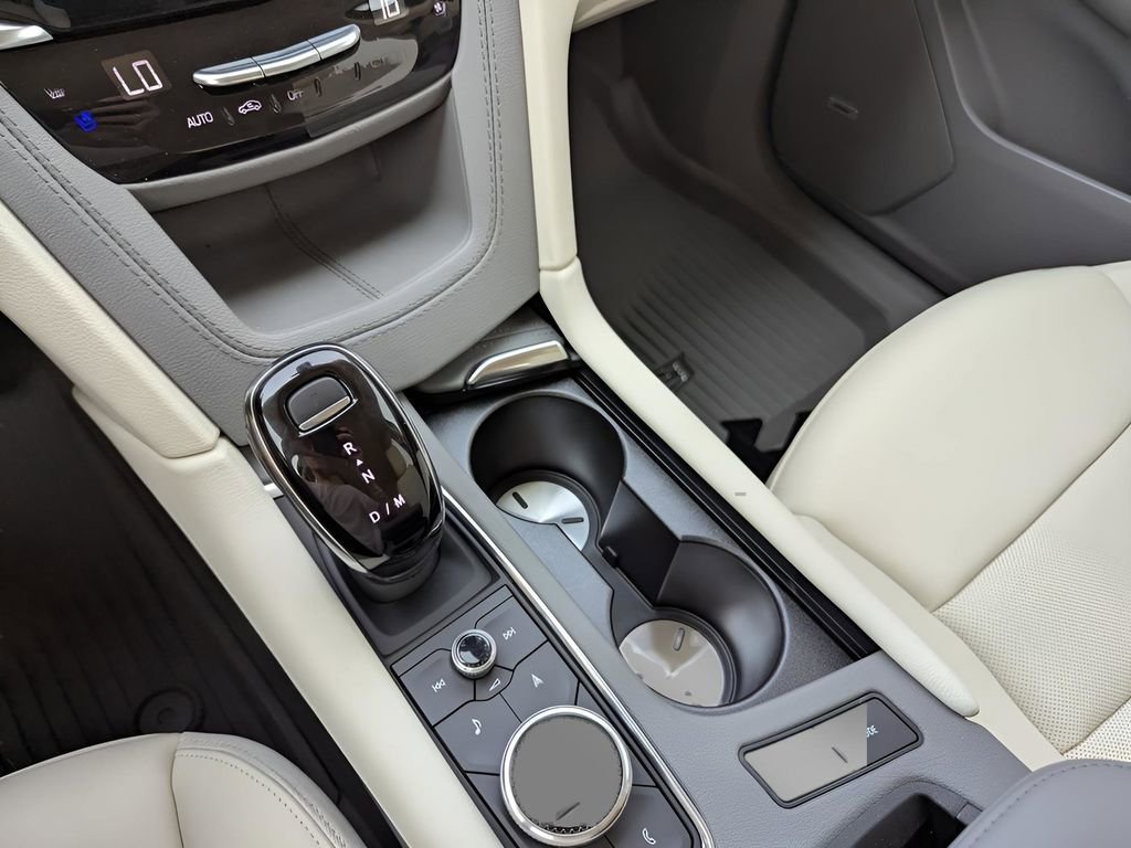 New 2025 Cadillac XT6 Premium Luxury w/ Technology Package image 11