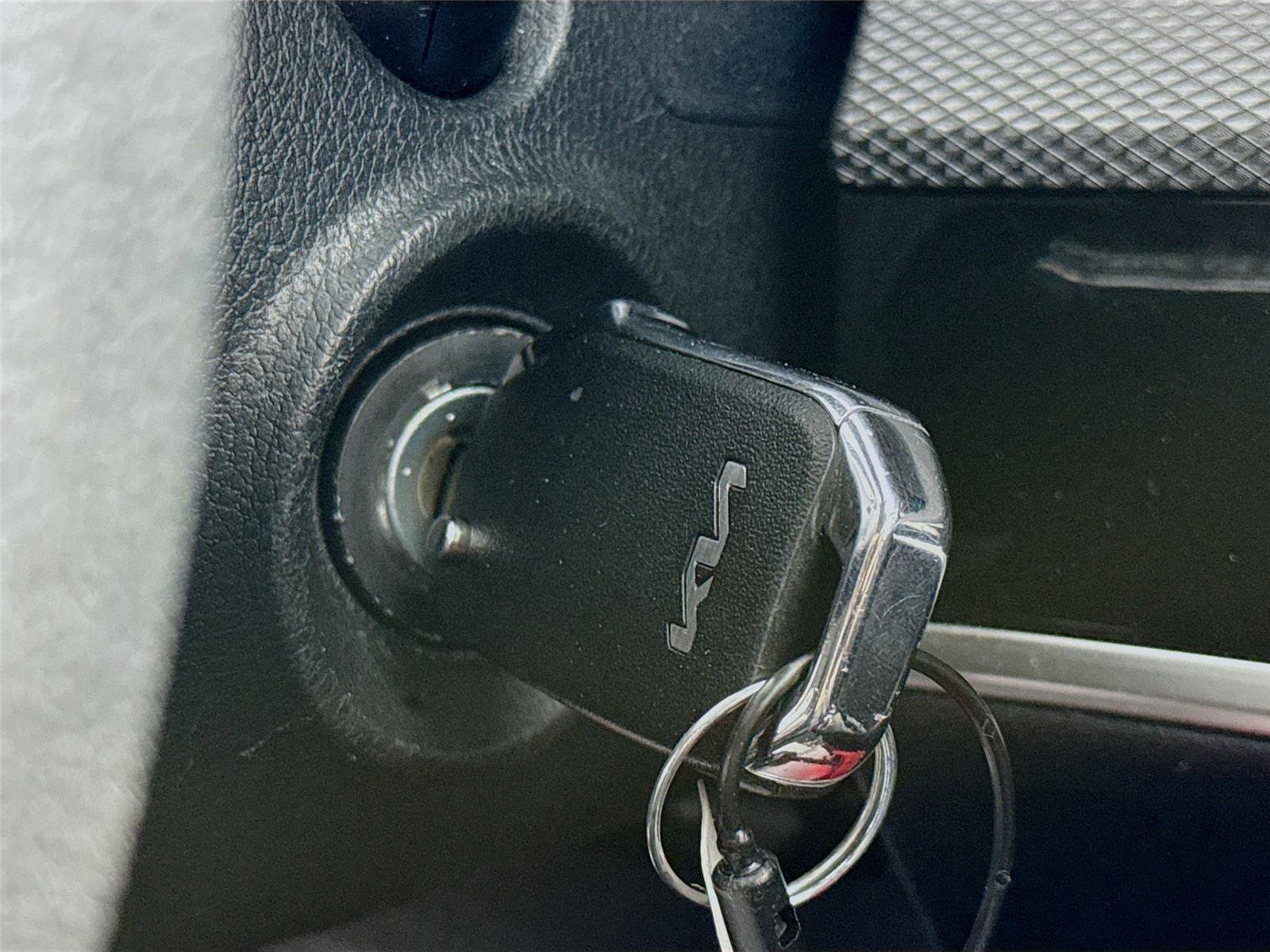 Used 2024 Kia Sportage LX image 12