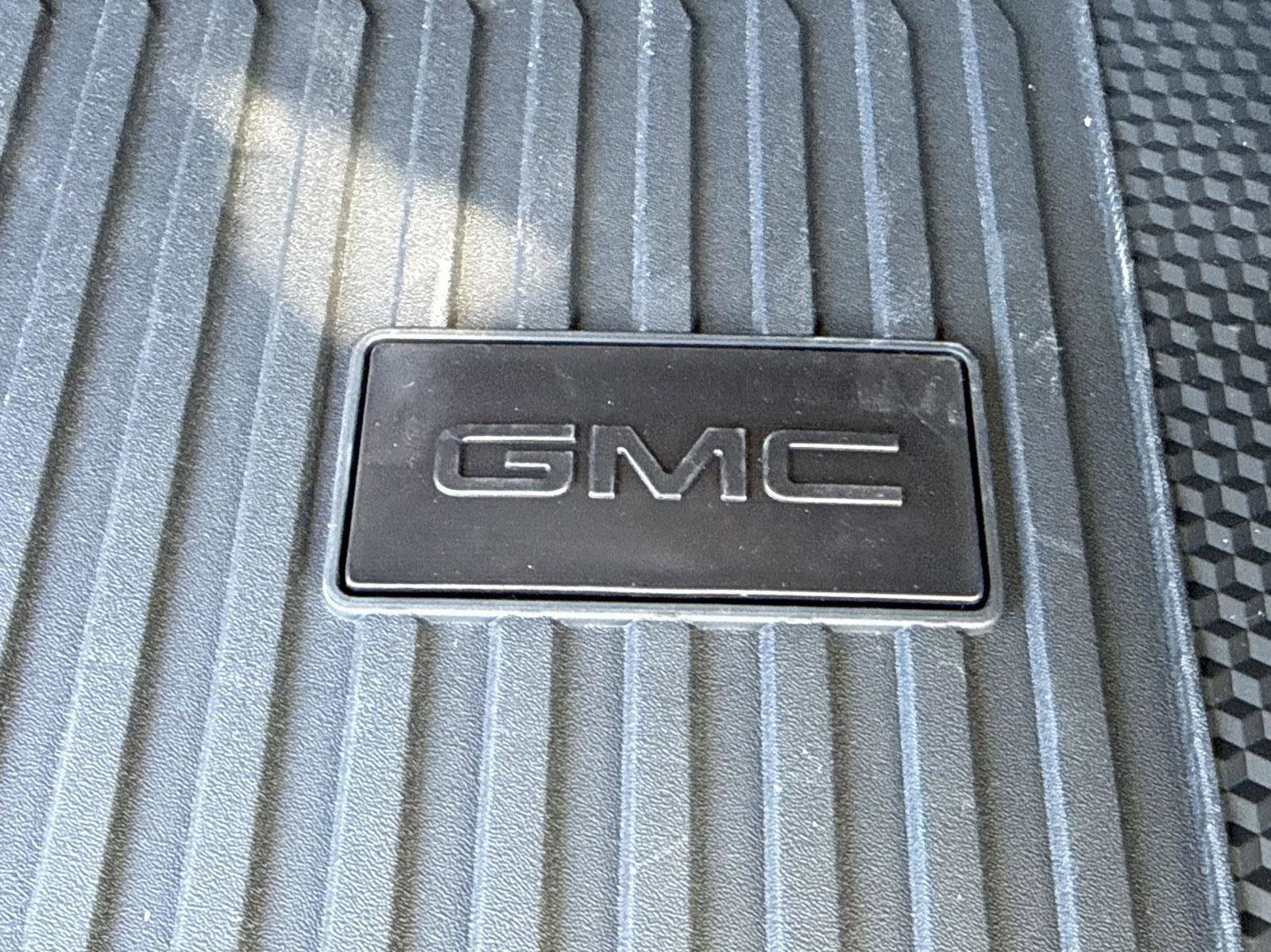 New 2026 GMC Terrain Elevation w/ Elevation Premium Package AWD/4WD image 27
