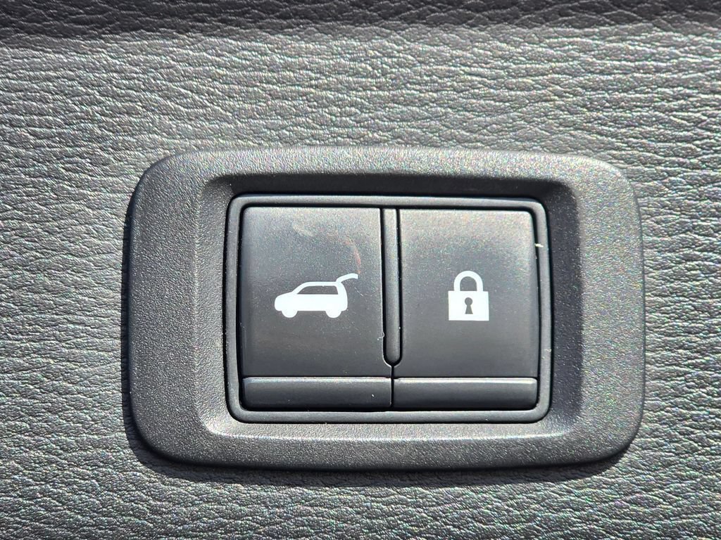 Used 2022 Mitsubishi Outlander SE AWD/4WD image 19