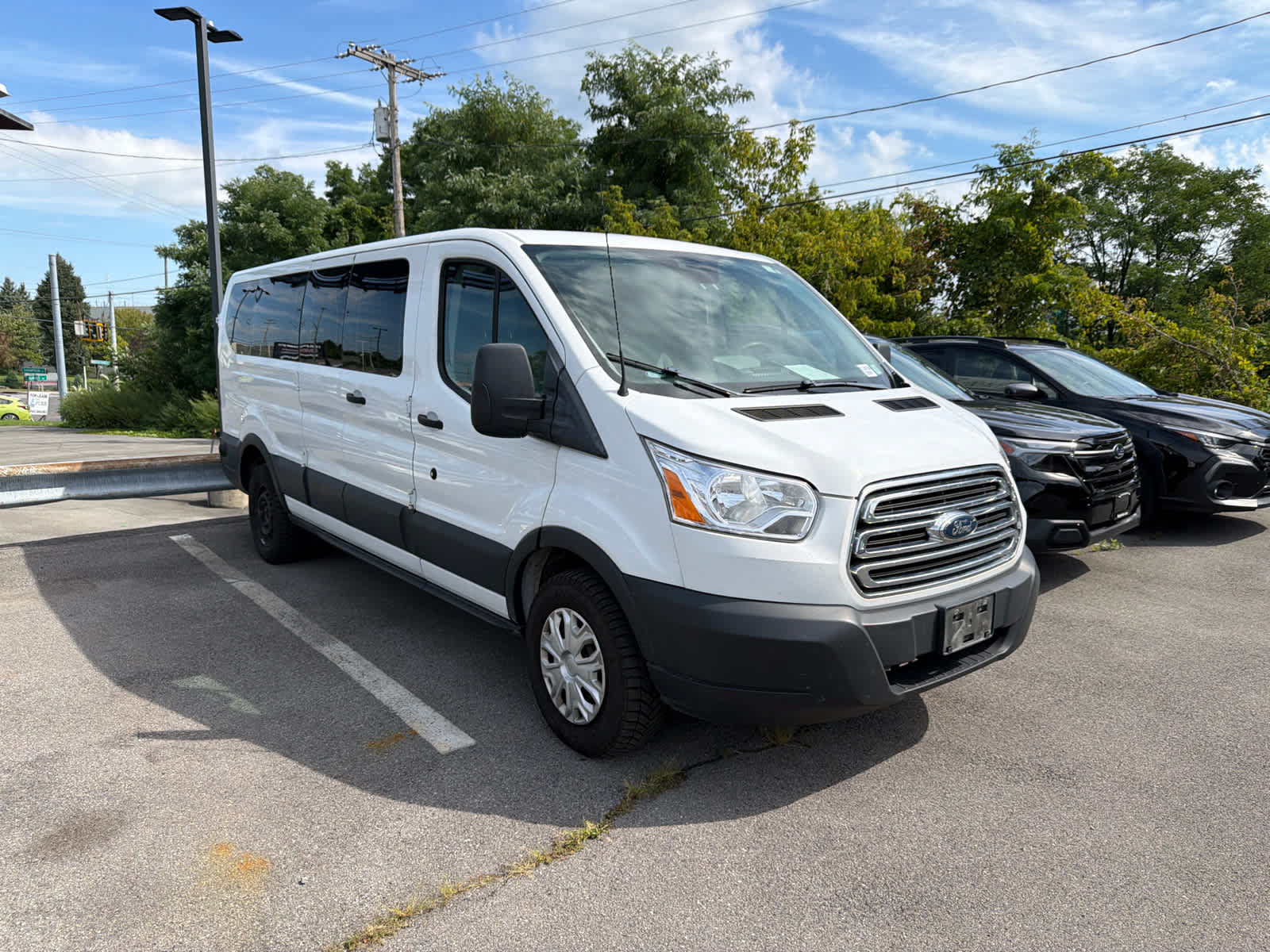 Used 2019 Ford Transit 350 XLT RWD image 14