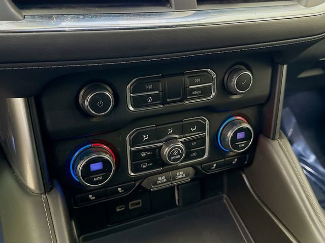 Used 2023 Chevrolet Tahoe Z71 w/ Luxury Package AWD/4WD image 19