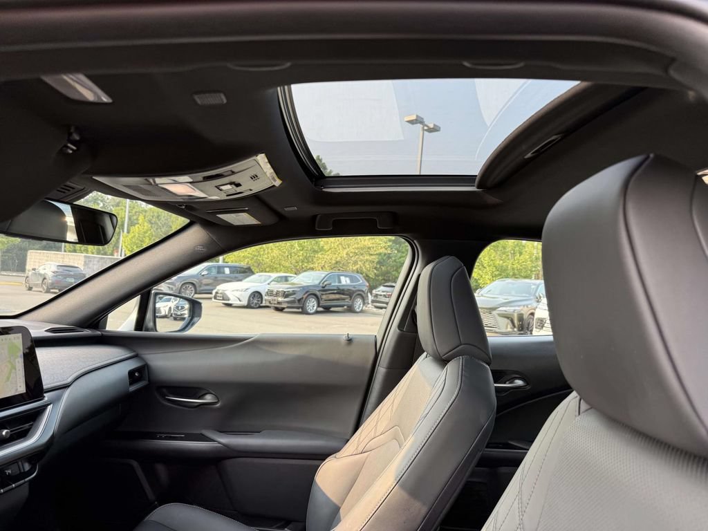 Used 2025 Lexus UX 300h AWD w/ Accessory Package (Z1) image 20