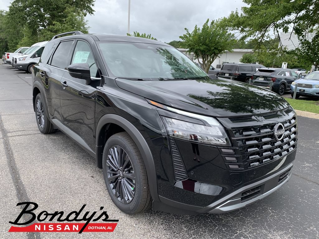 New 2026 Nissan Pathfinder SL w/ SL Premium Package FWD image 1