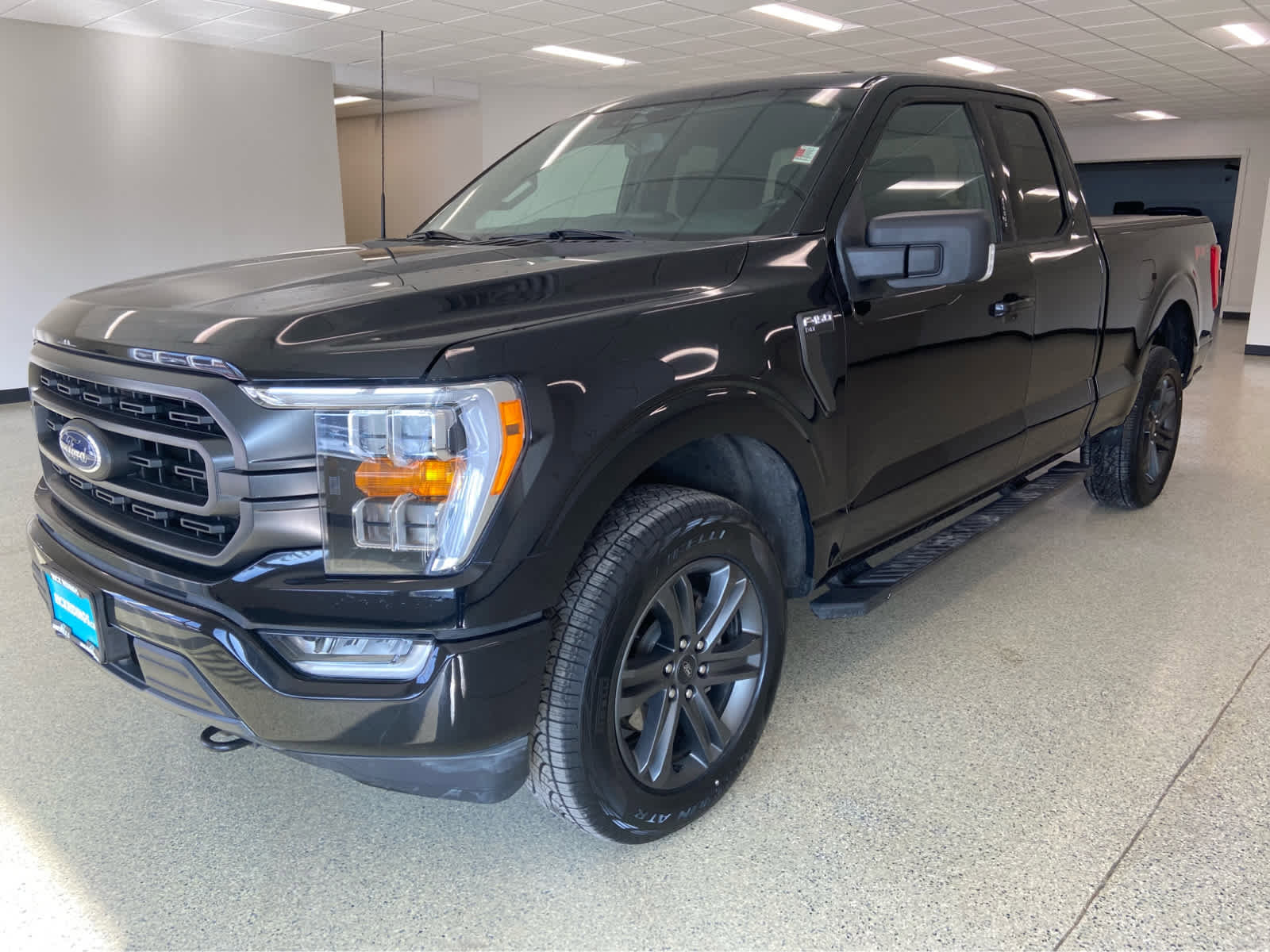 Used 2023 Ford F150 XLT w/ Equipment Group 302A High image 1