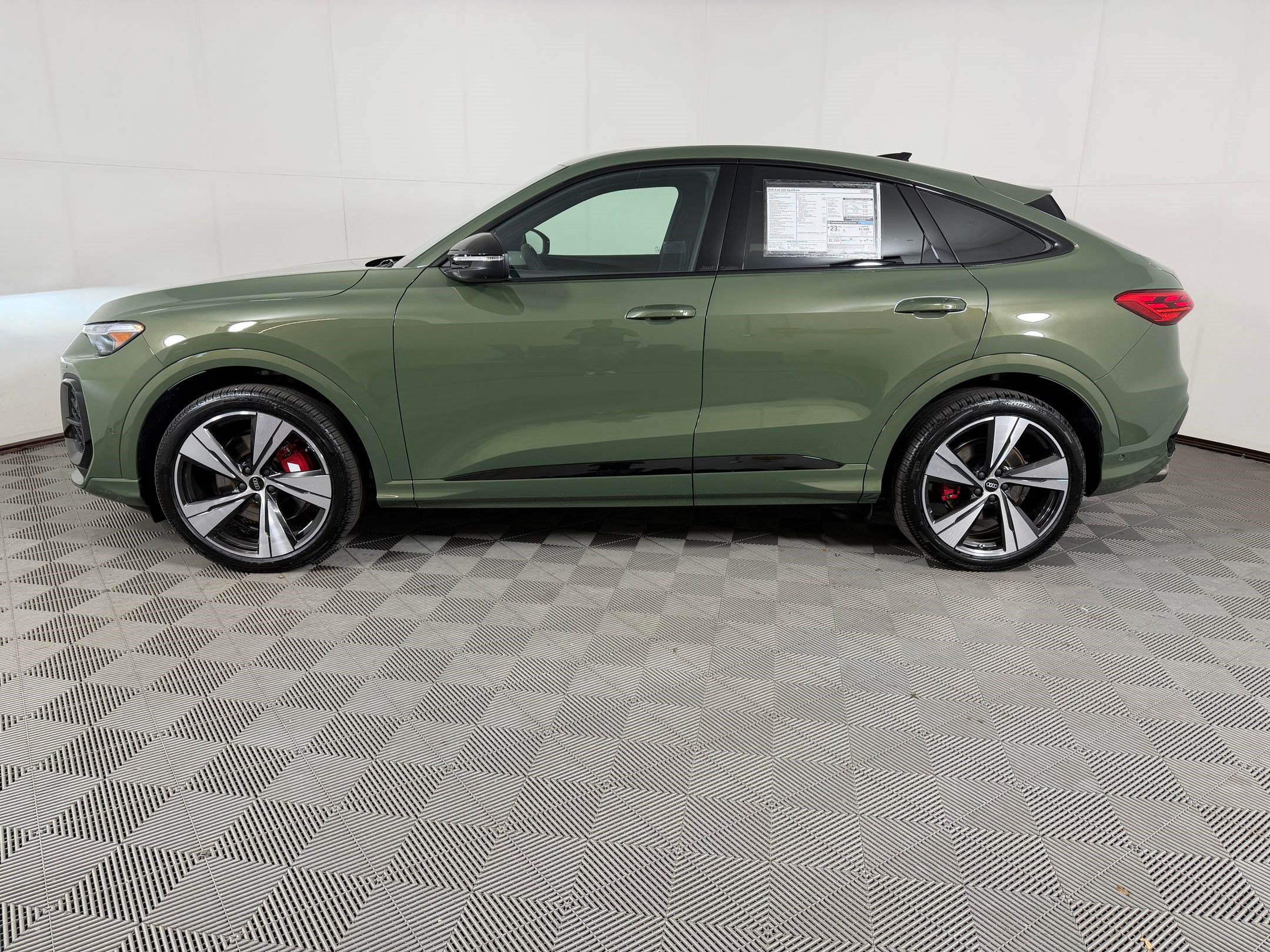 New 2026 Audi SQ5 Premium Plus AWD/4WD image 2