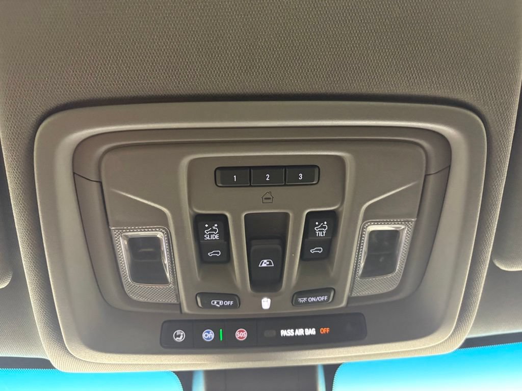 Used 2021 Chevrolet Silverado 1500 LTZ w/ LTZ Premium Package AWD/4WD image 35