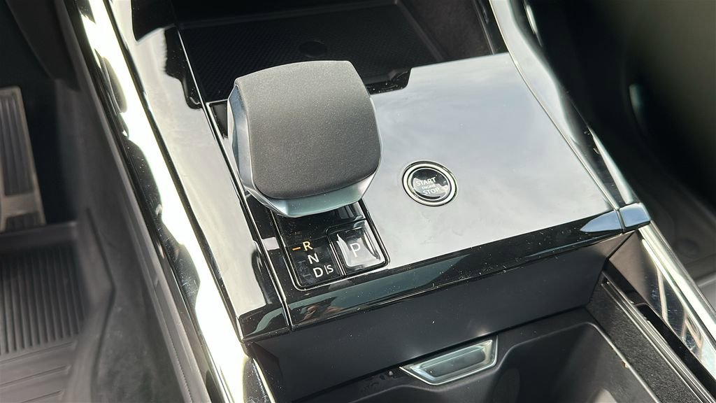 New 2025 Land Rover Range Rover Sport Dynamic SE image 17