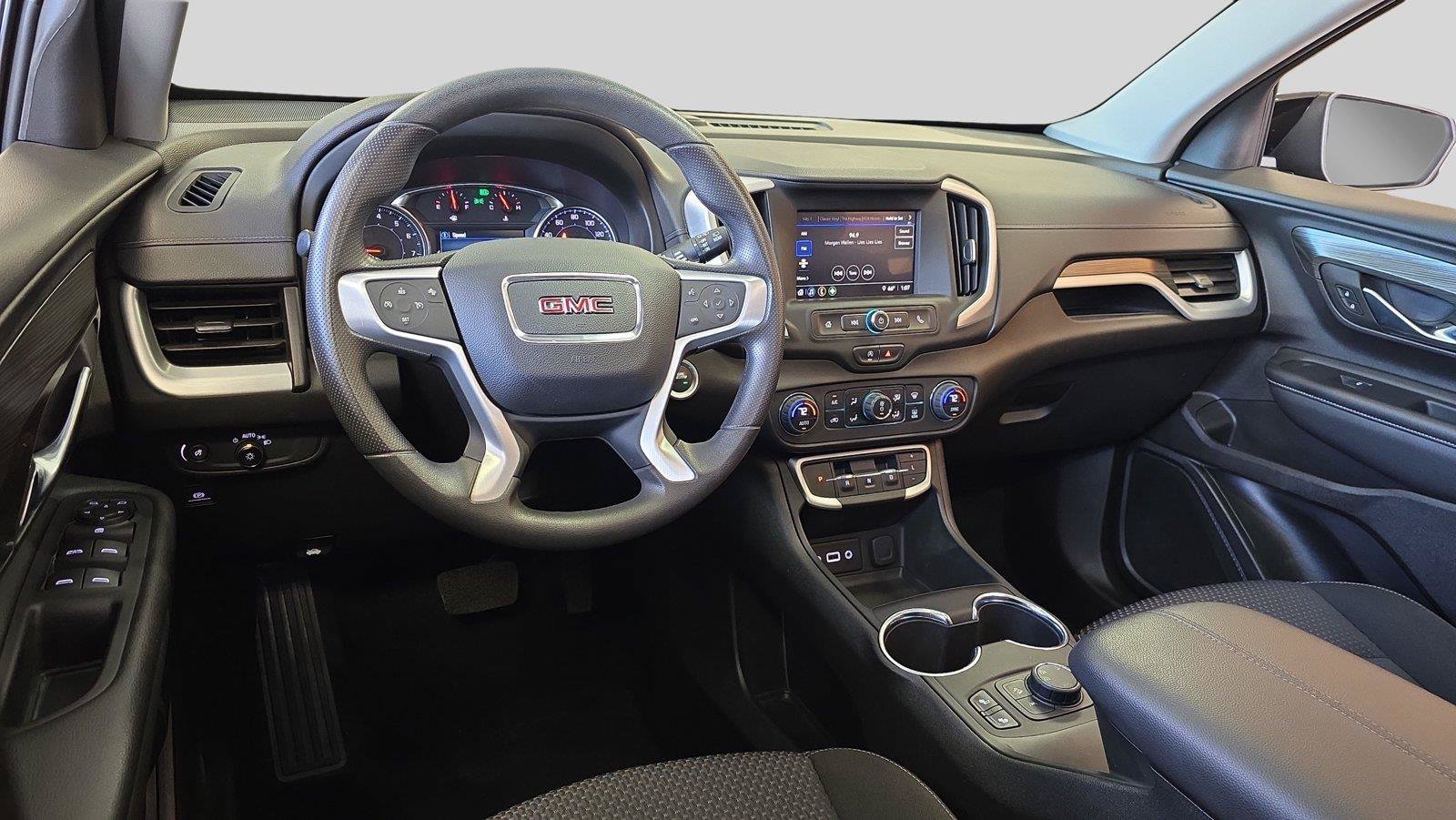 Used 2024 GMC Terrain SLE w/ Driver Convenience Package AWD/4WD image 19
