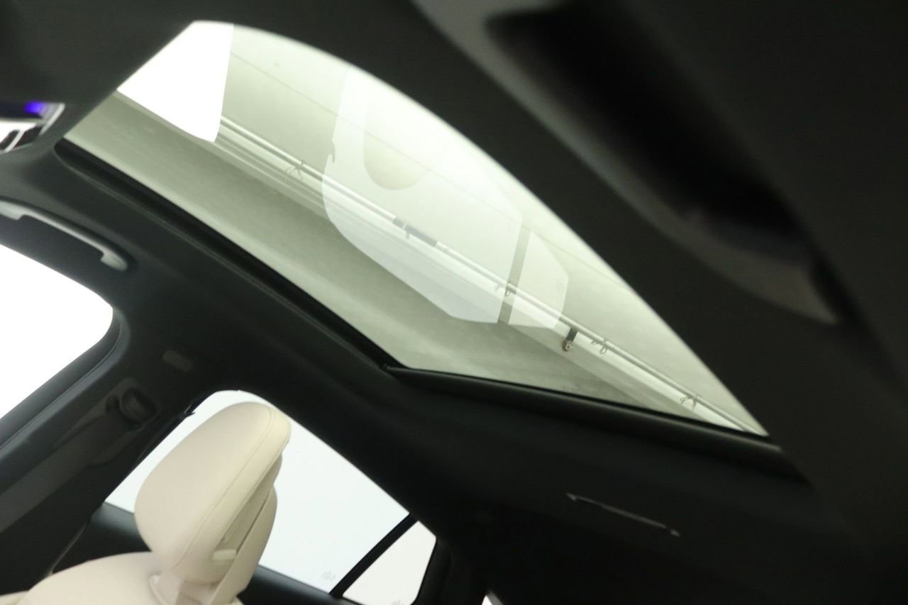 New 2026 Mercedes-Benz GLC 300 4MATIC image 13