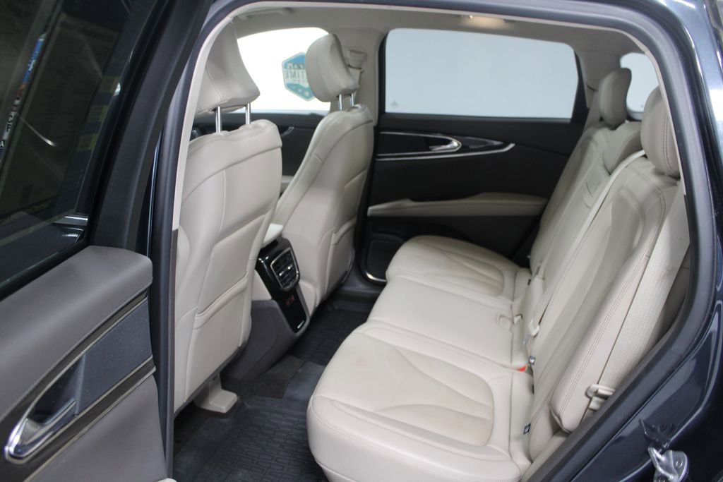 Used 2023 Lincoln Nautilus Reserve image 26