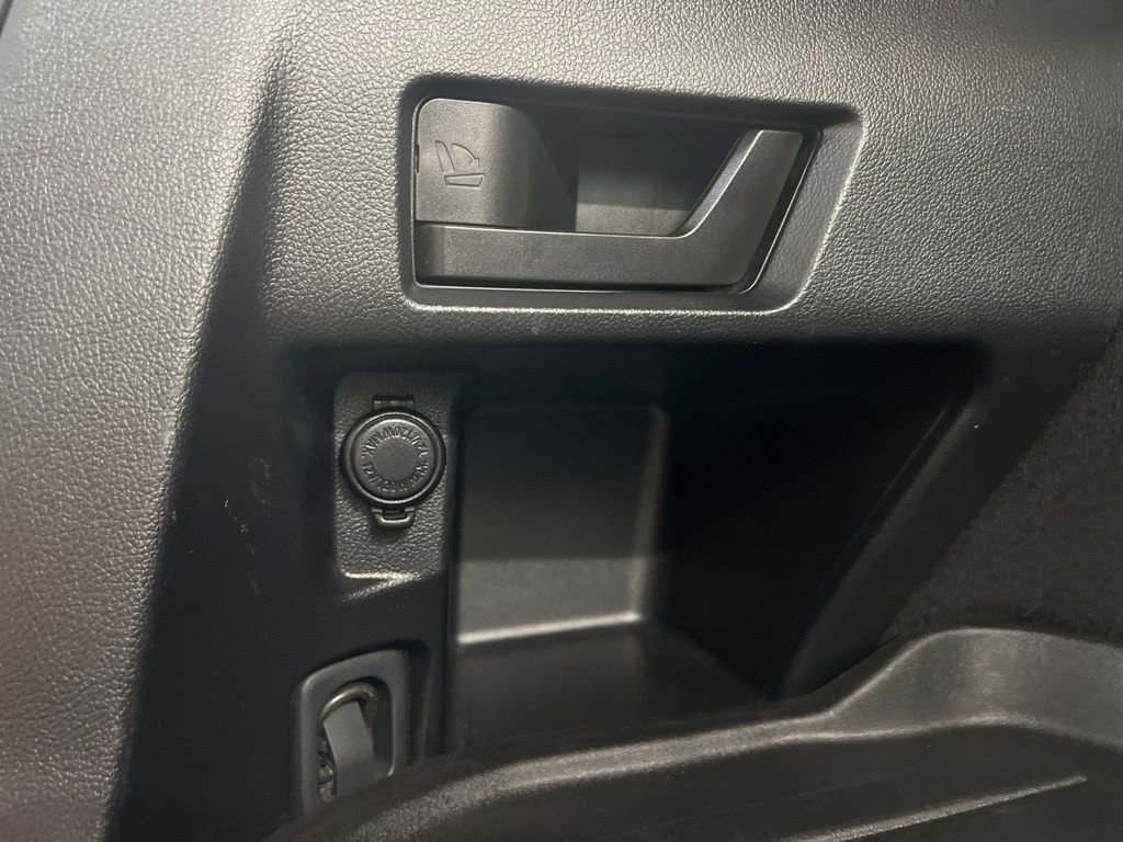 Used 2017 Subaru Outback 2.5i Limited image 37