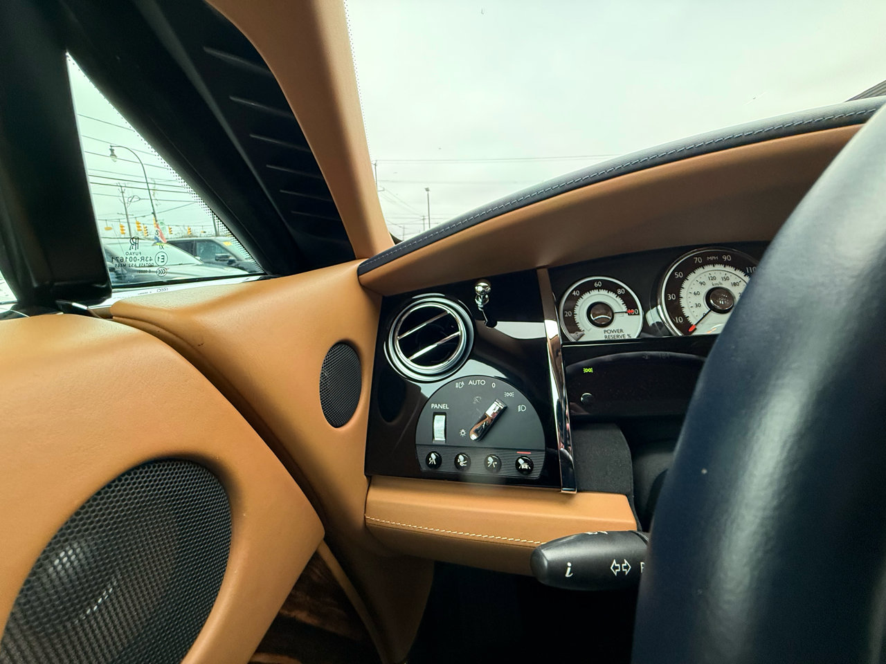 Used 2015 Rolls-Royce Wraith image 62