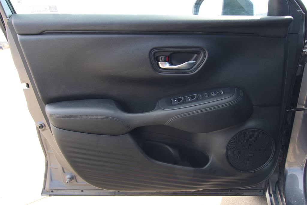 Used 2023 Honda HR-V LX image 33