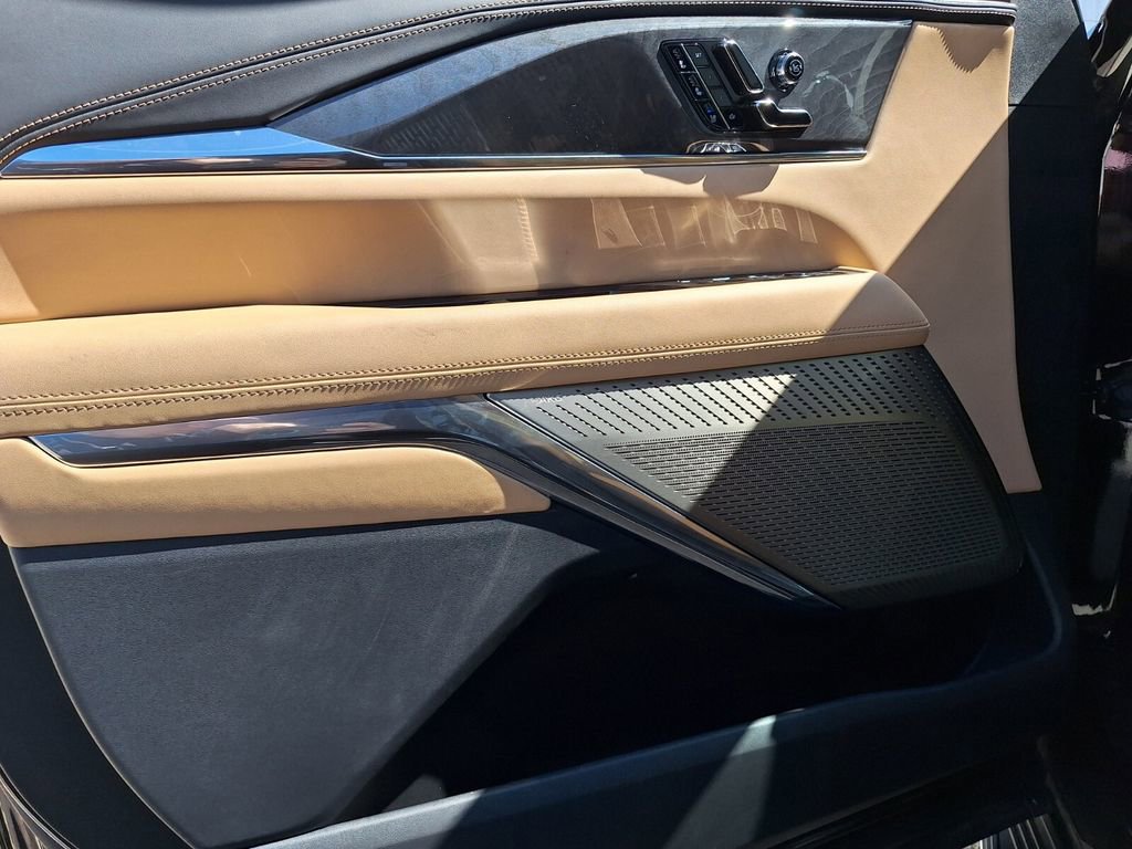 New 2025 Cadillac Escalade IQ Luxury 2 image 31
