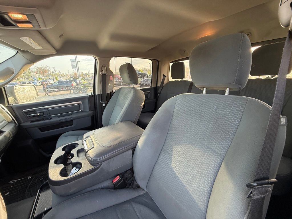 Used 2019 RAM 1500 Classic SLT image 14