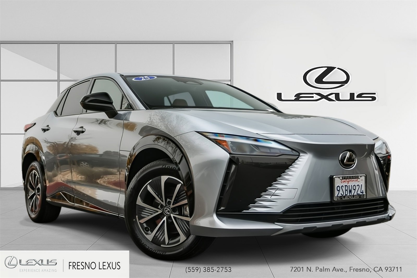 Used 2025 Lexus RZ 300e image 1
