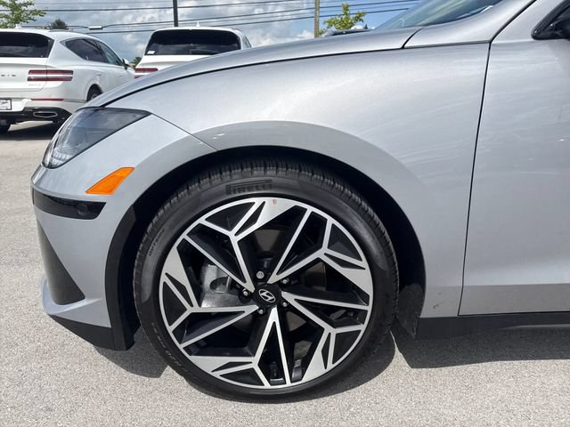 Used 2025 Hyundai Ioniq 6 Limited AWD/4WD image 10