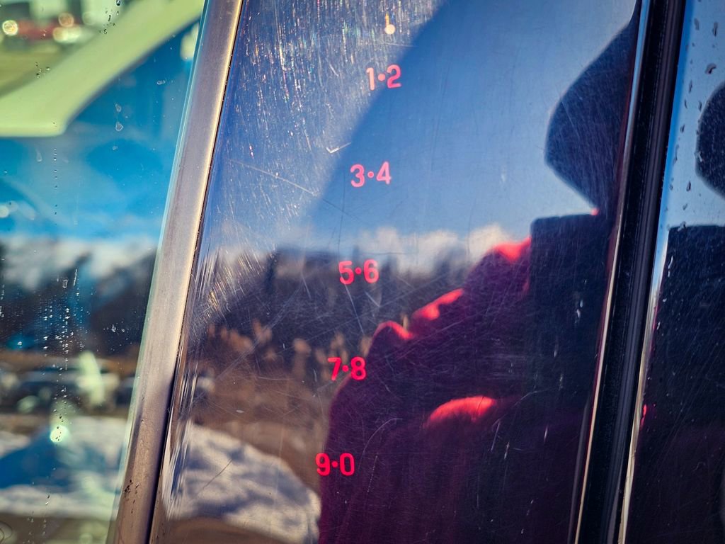 Used 2018 Ford Escape SE image 9