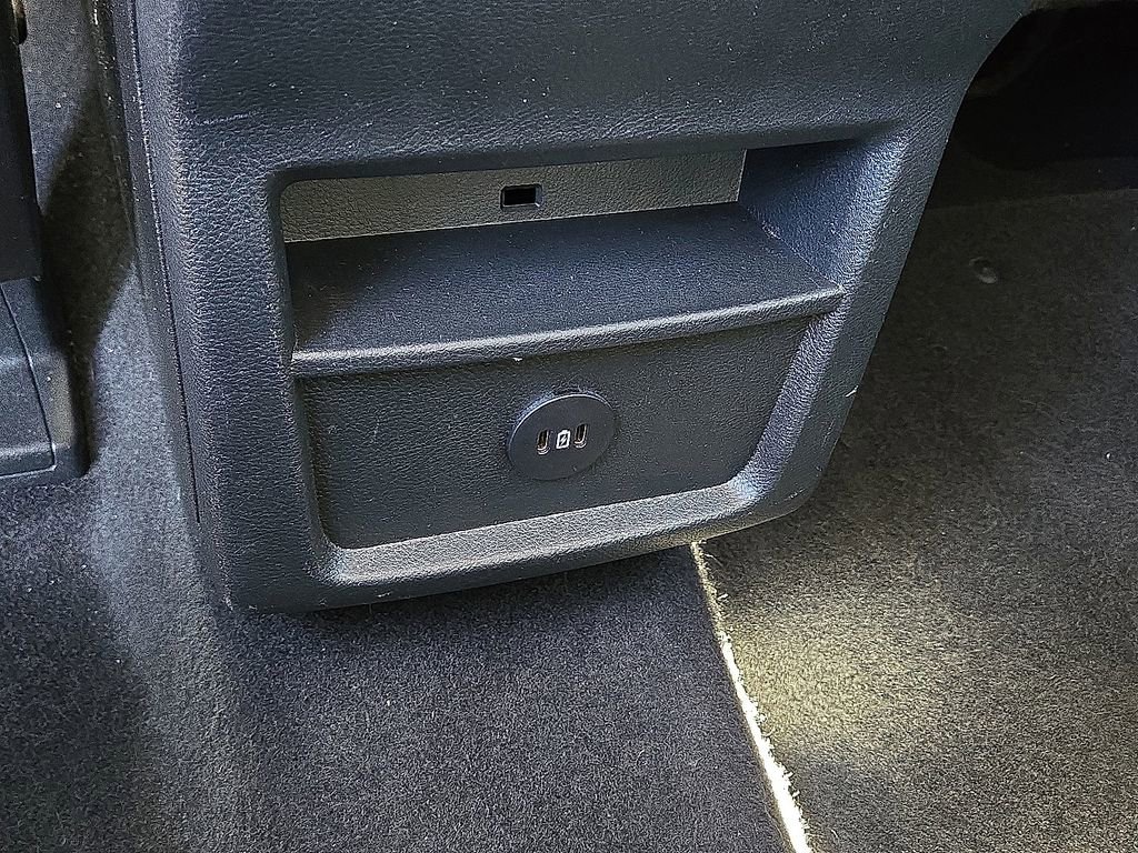 Used 2024 Ford Edge SEL image 16