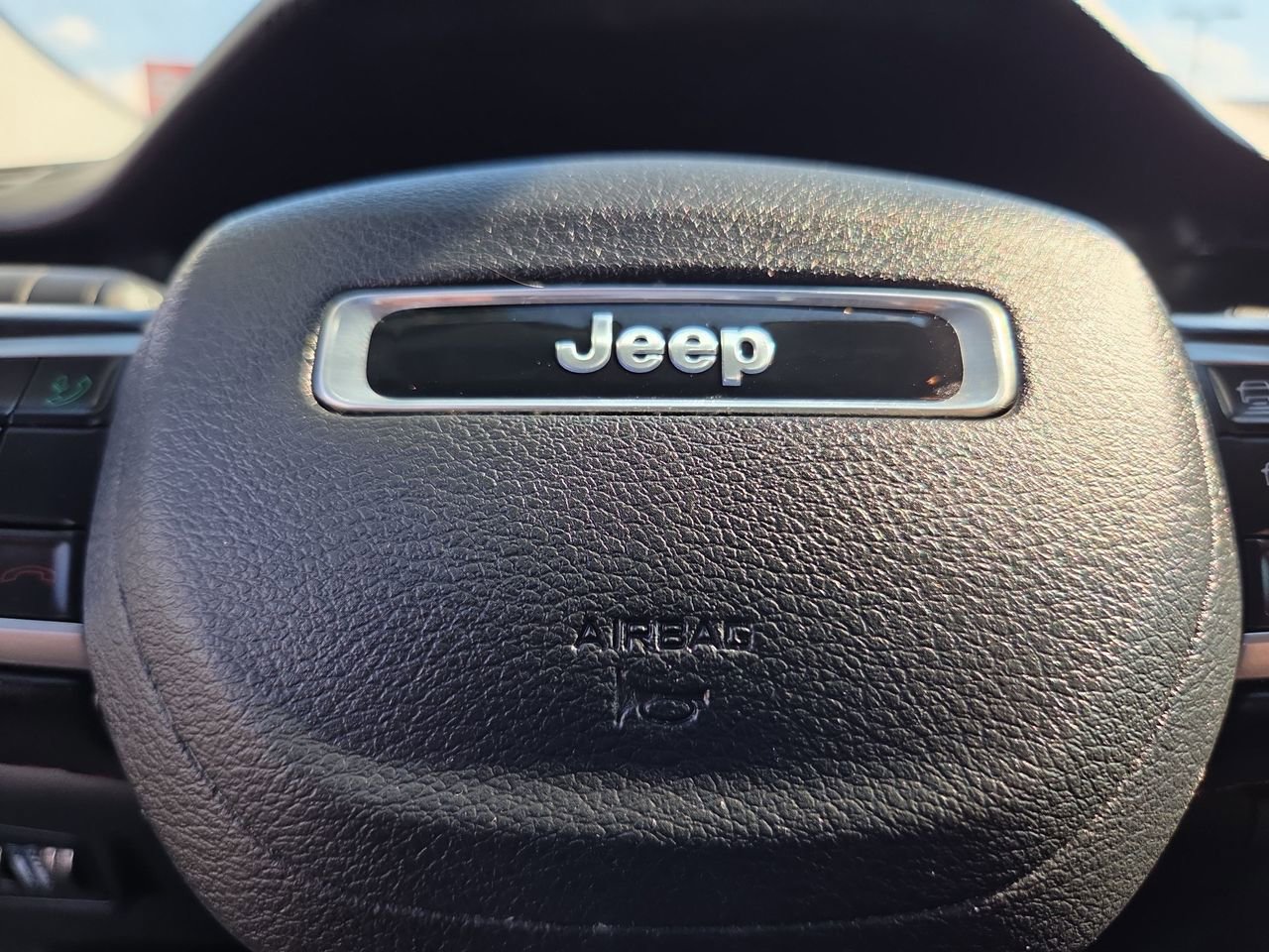 Used 2022 Jeep Compass Trailhawk w/ Trailhawk Convenience Group AWD/4WD image 21