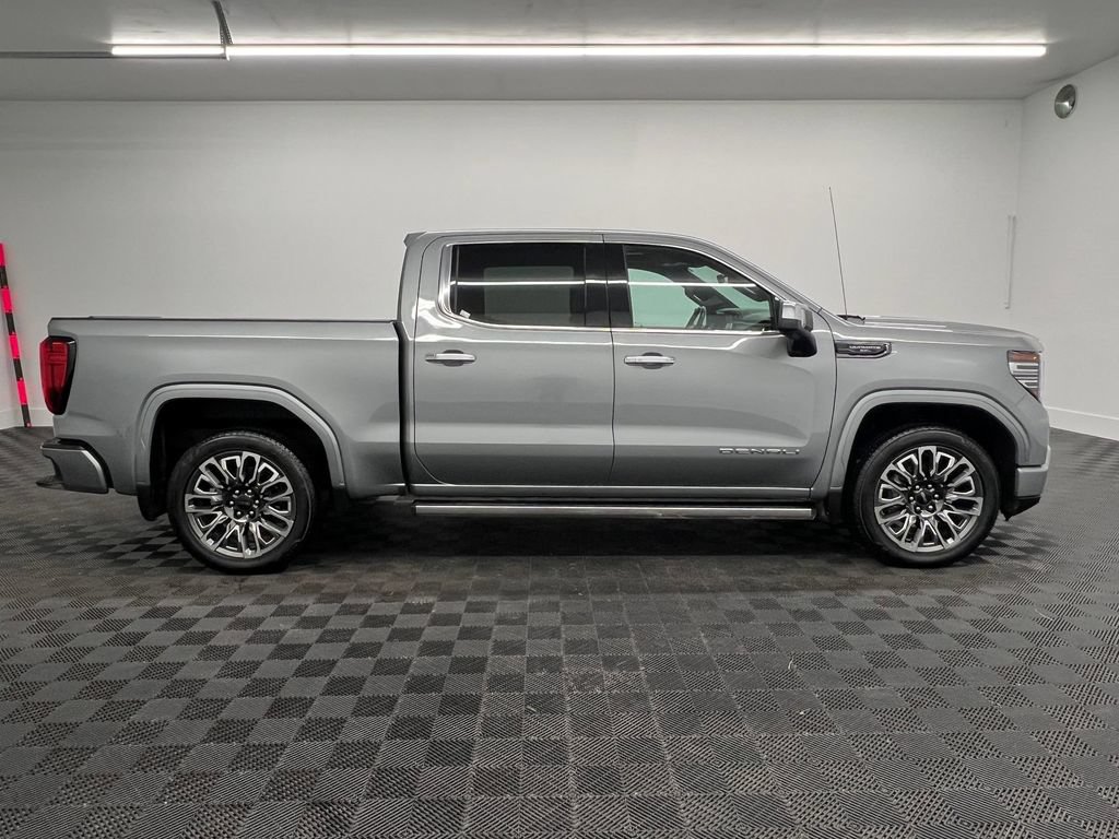 Used 2024 GMC Sierra 1500 Denali Ultimate AWD/4WD image 7